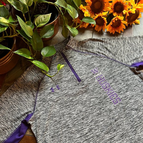 Washington Huskies Quarter Zip by Under Armour - Picture 5 of 15